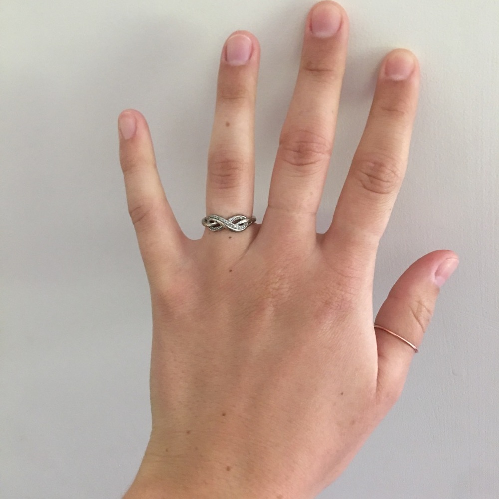 Silver infinity ring (size 7)
